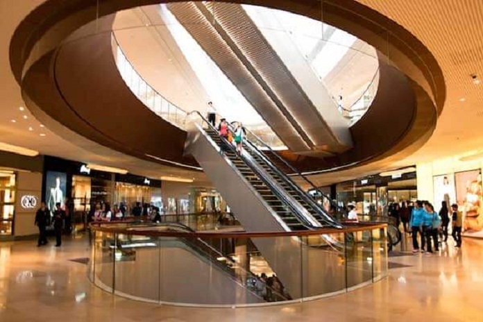 Shopping centre cleaning services
